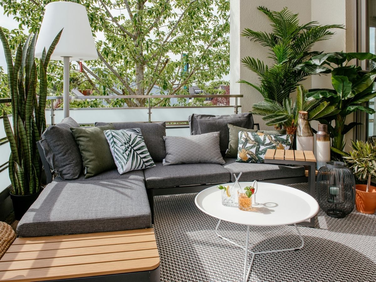 Urban Outdoor.