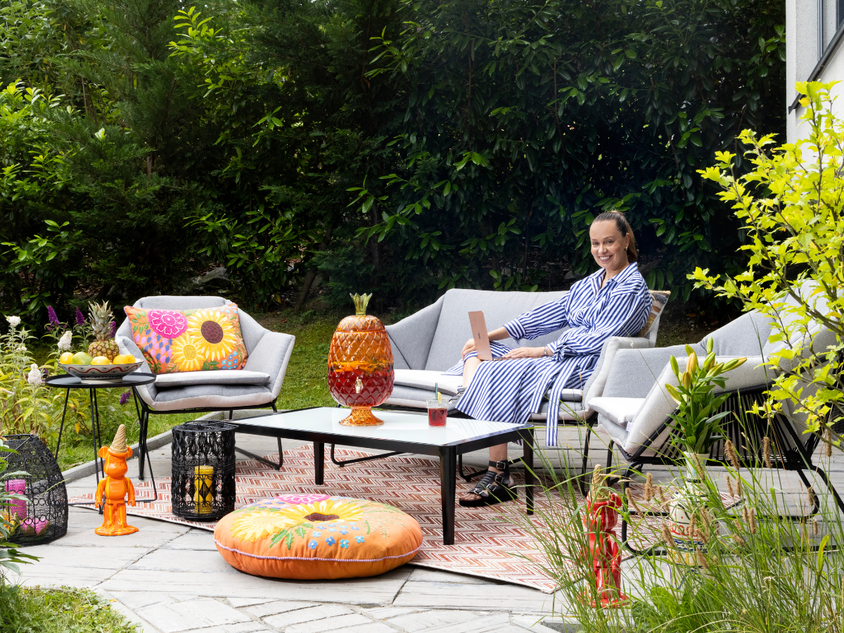 LILIANA´S OUTDOOROASE.