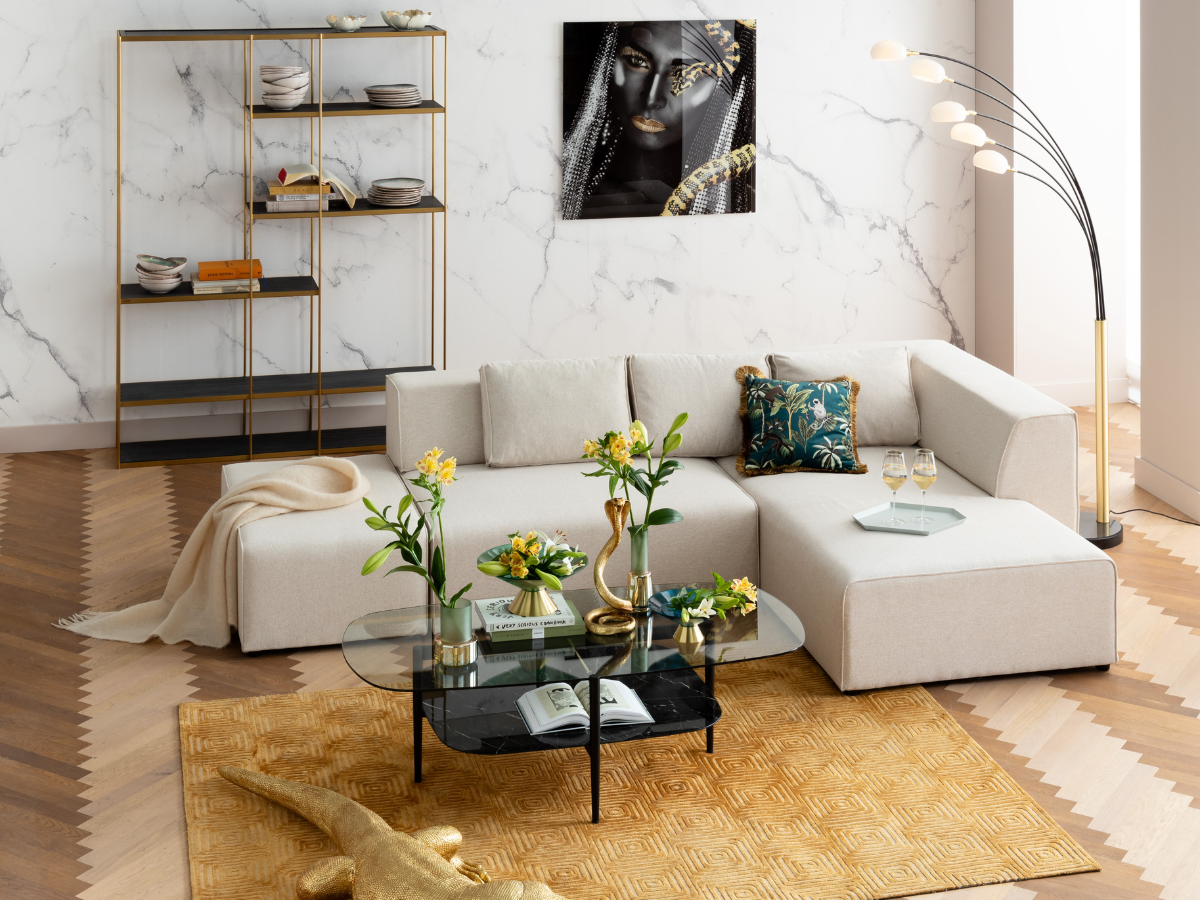 <strong>Sofa Infinity</strong>.