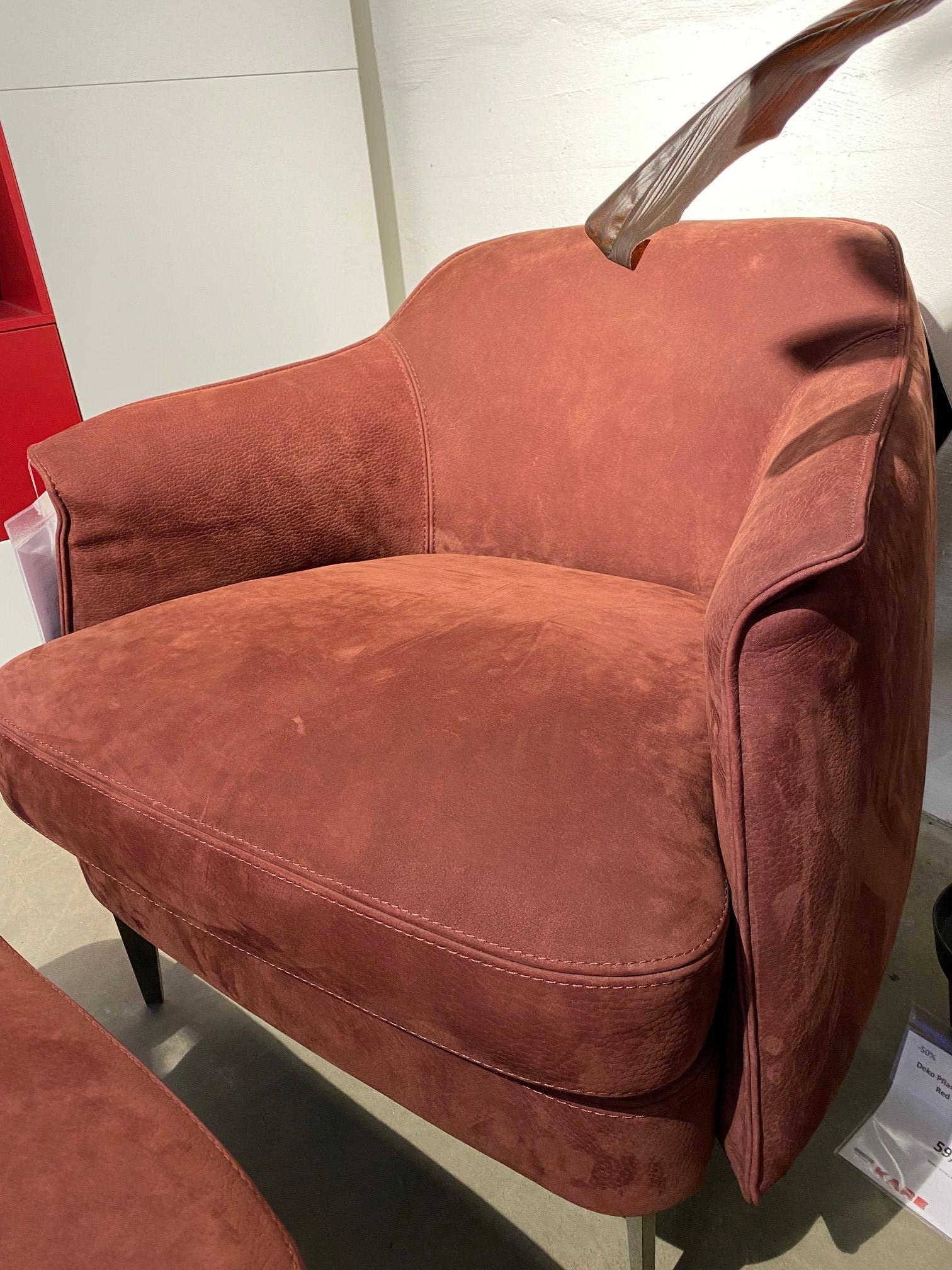 Sessel + Hocker von Cierre in Nabuk Leder – Grafik-1.