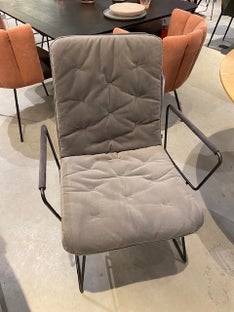 KFF Stuhl Arva Stitch mit Armlehne – Grafik-1.